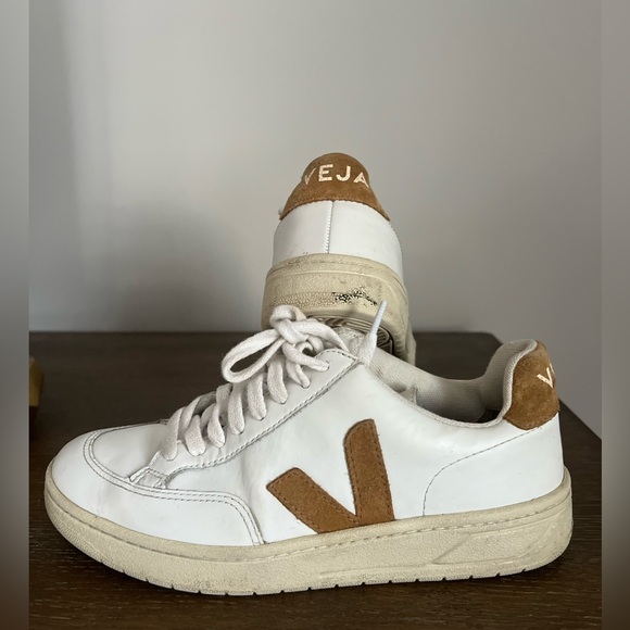 VEJA Sneakers V-12 extra white camel sneakers in 5 - Picture 2 of 7